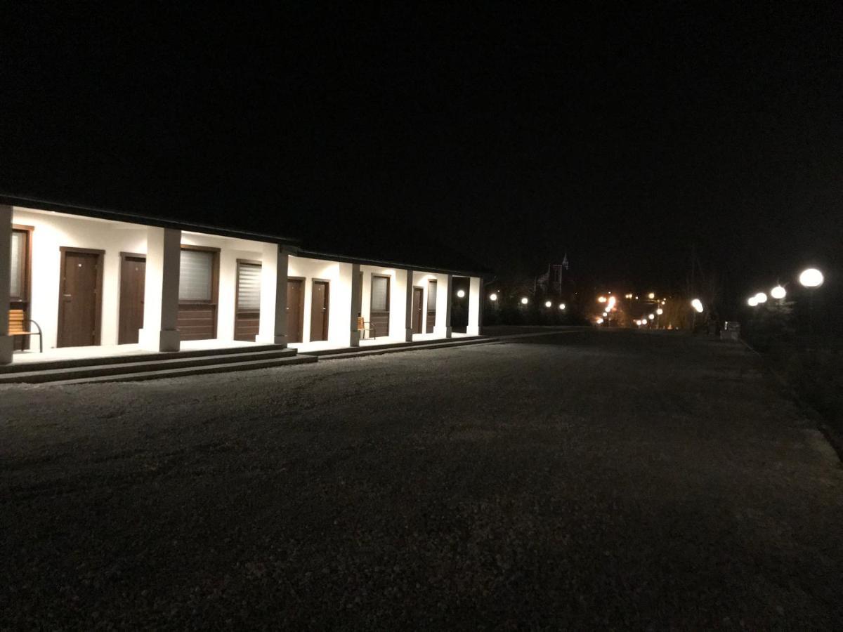 Отель Gosciniec Krepa Lipsko Экстерьер фото